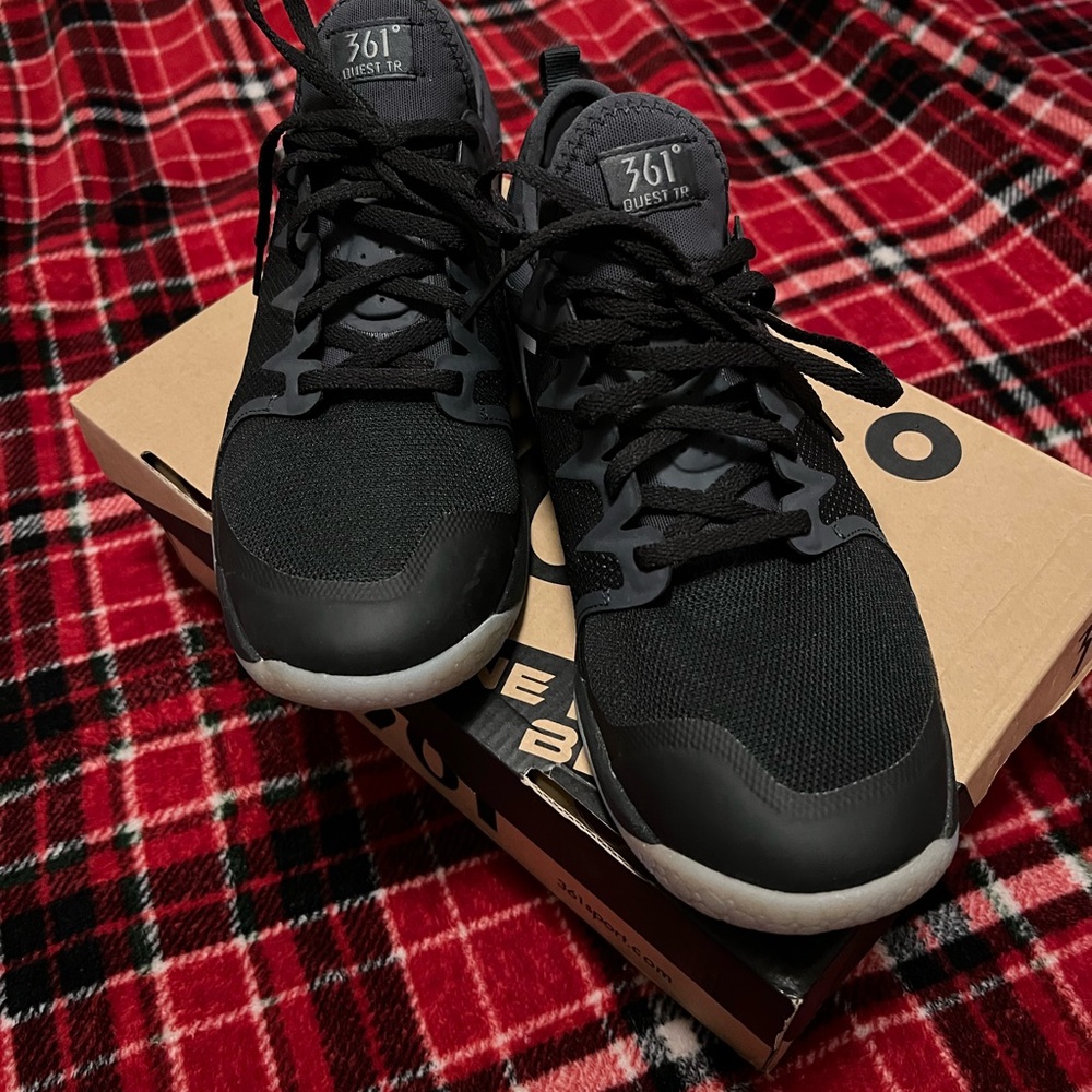 361 One Degree Beyond, Quest TR Black Athletic Shoes